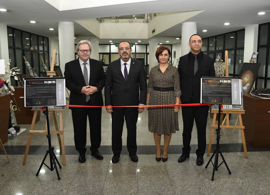 “Artık, Mekan, Sanat, Zaman" sergisi açıldı 1